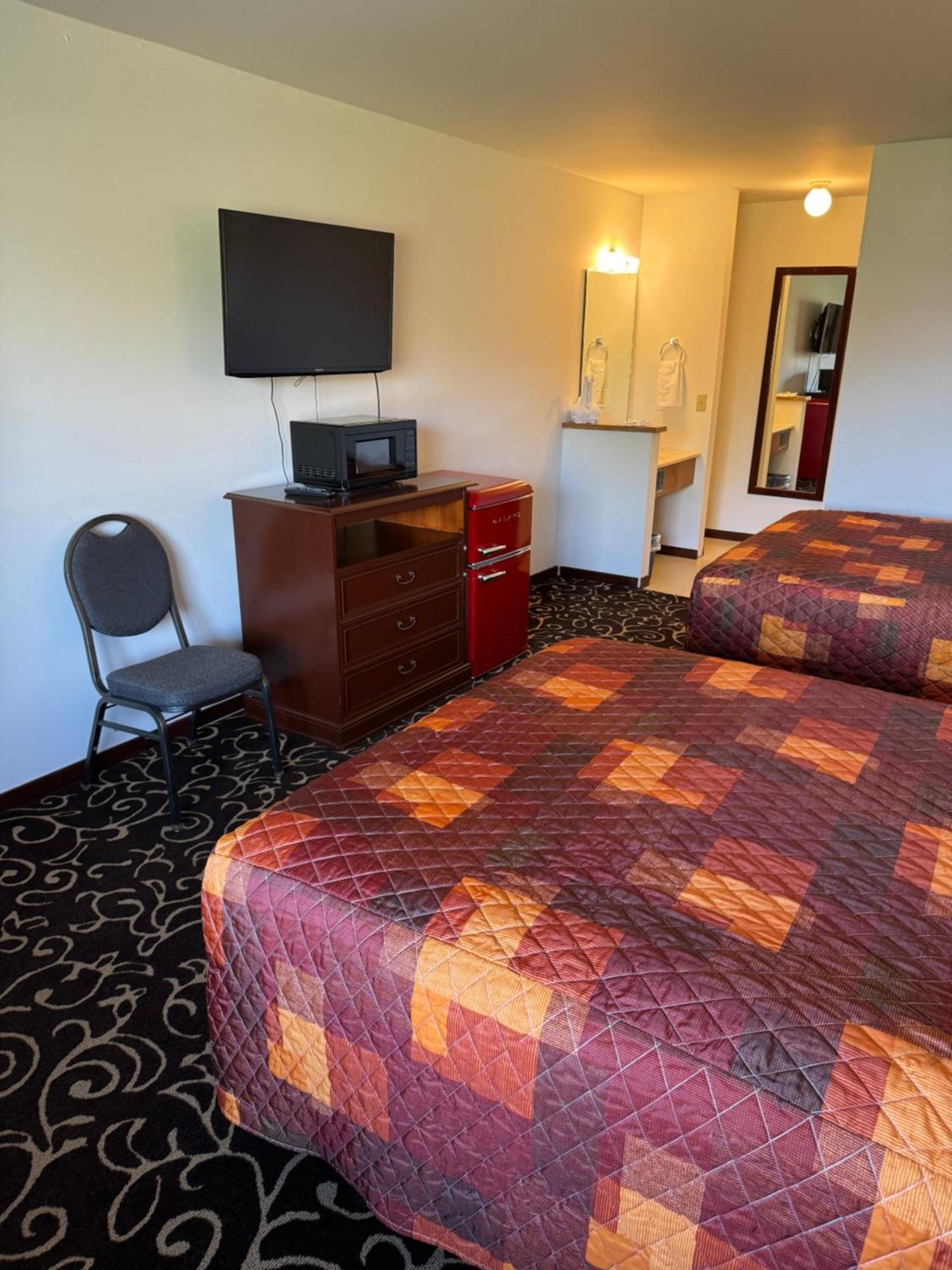 Malibu Inn Lake Delton Bagian luar foto